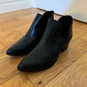 Steve Madden Black Ankle Boots - Size 6.5